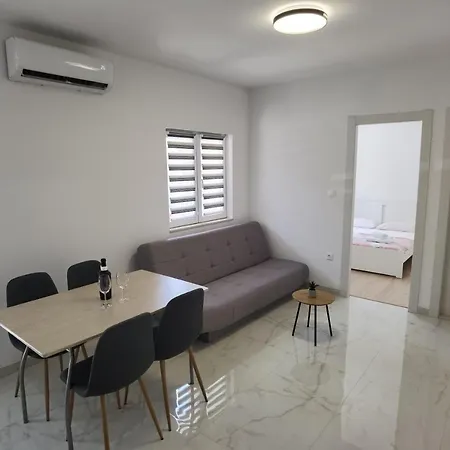 Apartament Nina